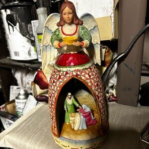 Jim Shore Figurine Glory to the Newborn King angel figurine with diorama